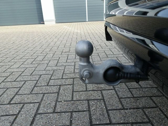 Volvo XC60 T8 AWD Black Edition Ultra FourC, снимка 17 - Автомобили и джипове - 52814402