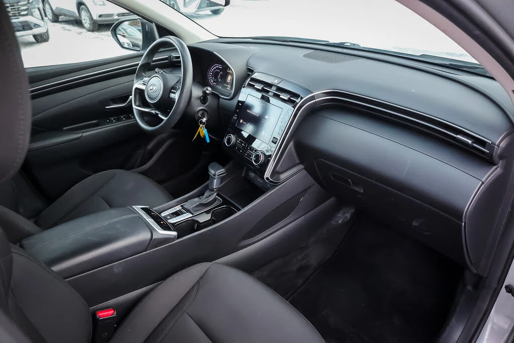 Hyundai Tucson Essential* ������* �������* ������� �� ����� | Mobile.bg � ����������� 12