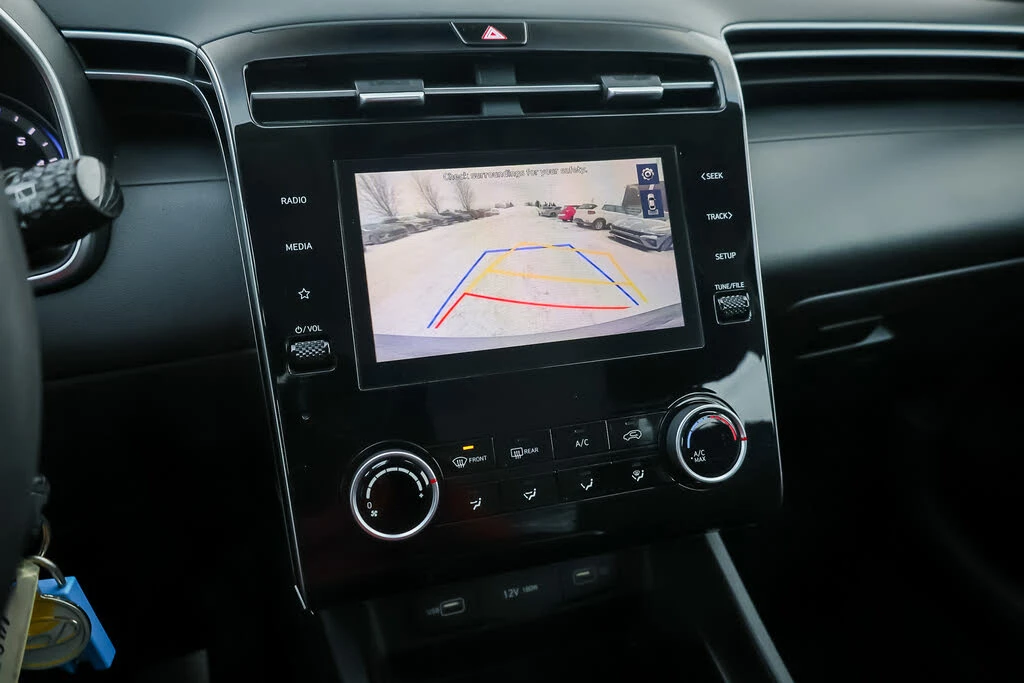 Hyundai Tucson Essential* ������* �������* ������� �� ����� | Mobile.bg � ����������� 16