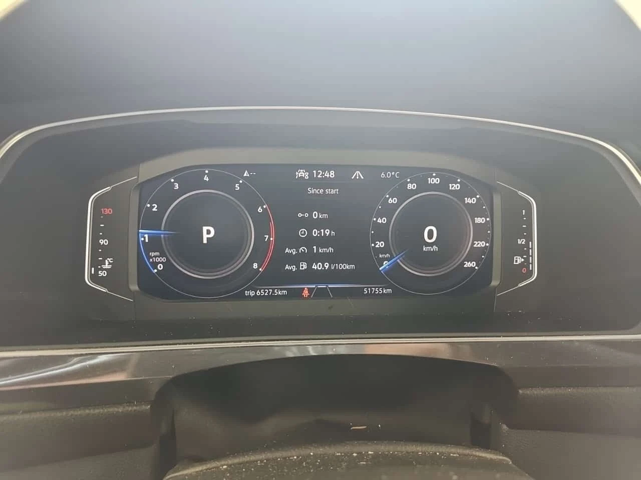 VW Tiguan  COMFORTLINE R LINE BLACK EDITION , снимка 12 - Автомобили и джипове - 54465998
