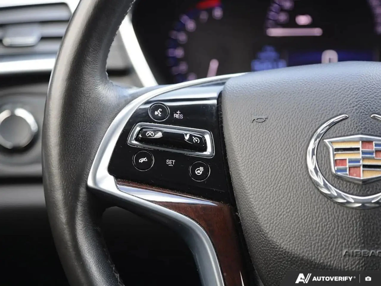 Cadillac Srx LUXURY| ADAPTIVE REMOTE START| BOSE AUDIO| CRUISE | Mobile.bg � ����������� 12