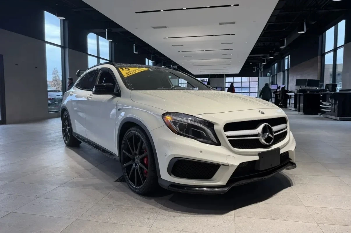Mercedes-Benz GLA 45 AMG ПОДГРЕВ * ПАНОРАМА * KEYLESS * CARFAX * , снимка 3 - Автомобили и джипове - 54825028