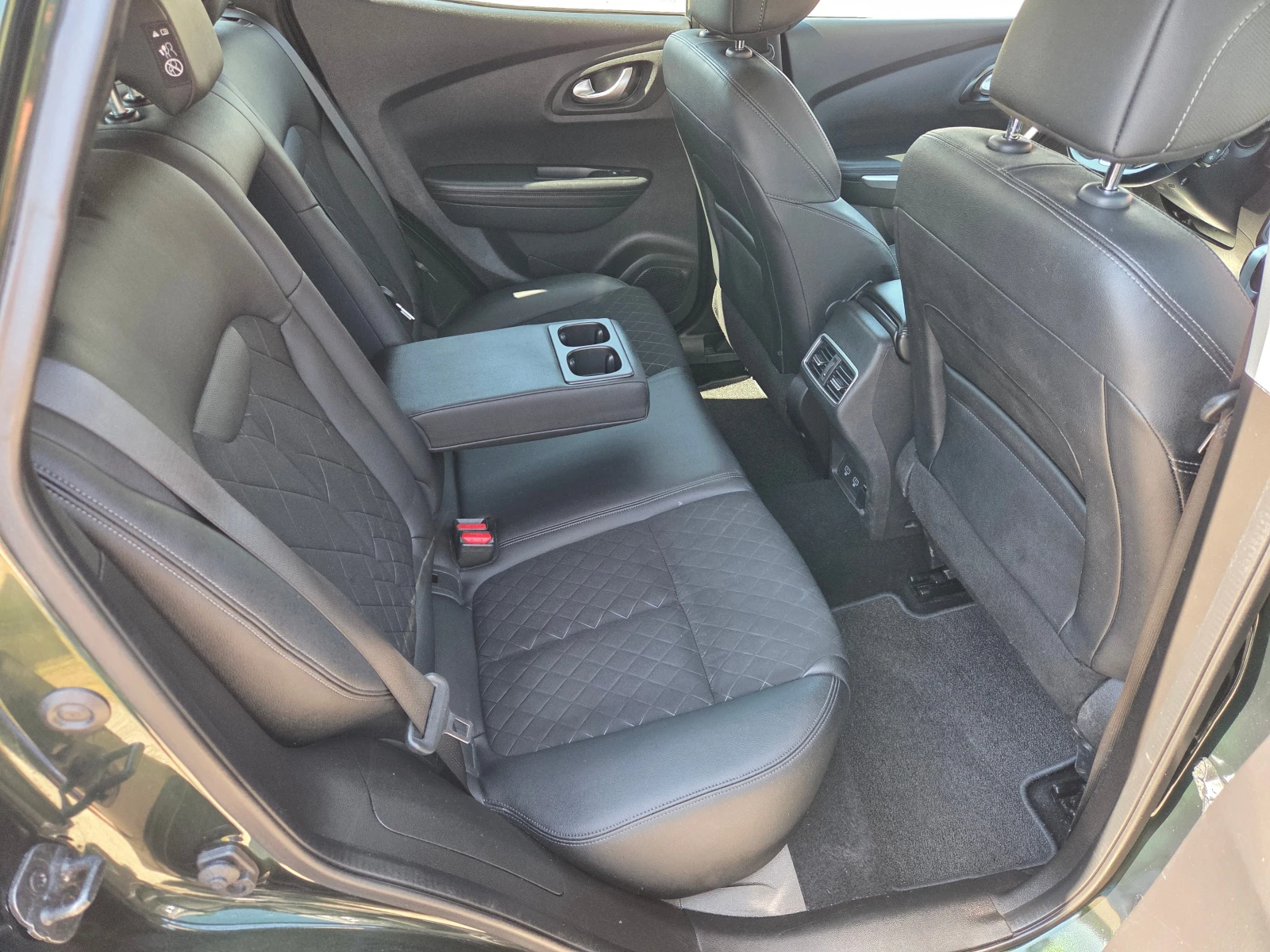 Renault Kadjar 1.5 dci/navi/avt., снимка 10 - Автомобили и джипове - 54832948