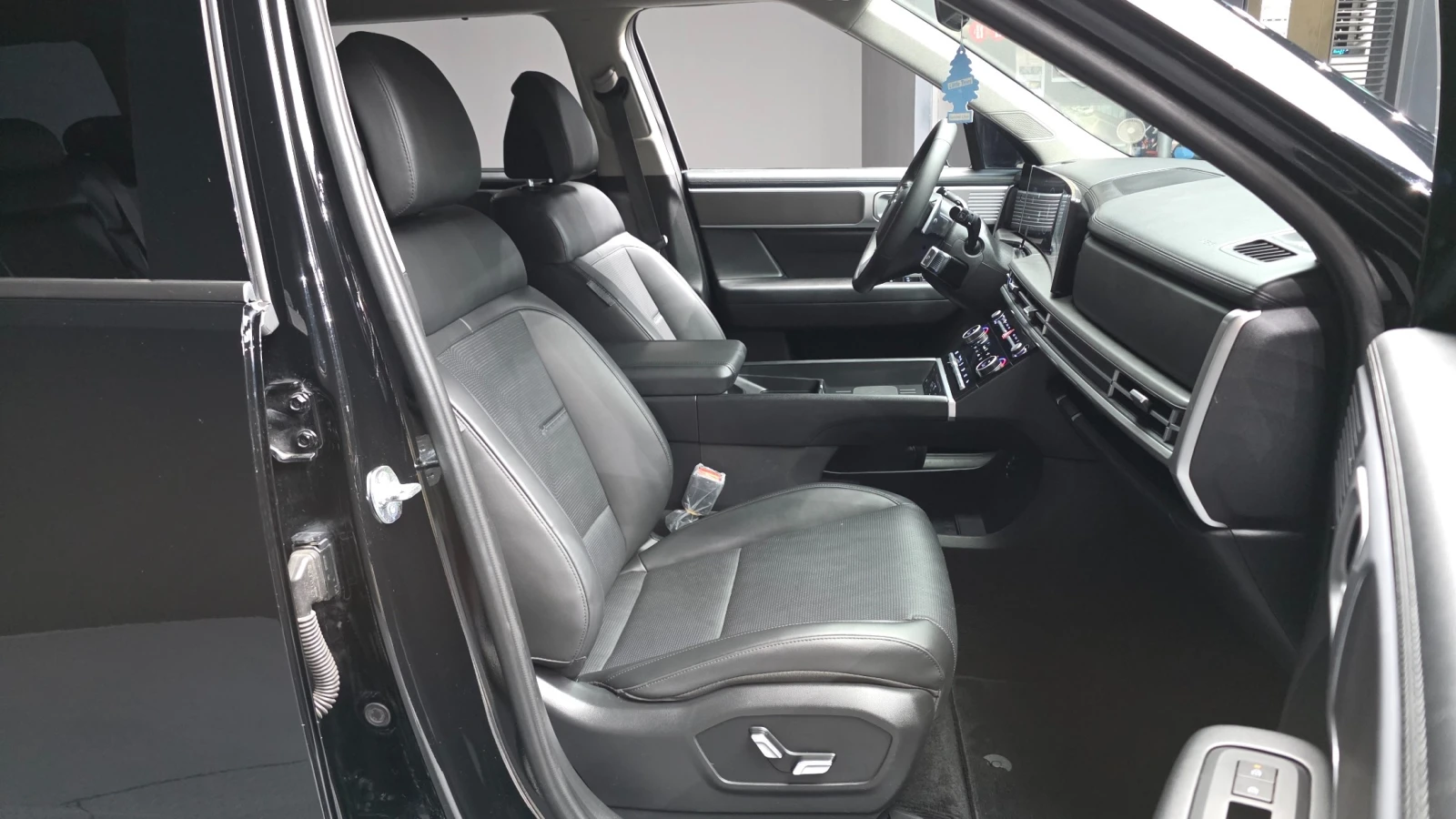 Hyundai Santa fe 2.5T Prestige | Adaptive Cruise Control | Ventilat, снимка 10 - Автомобили и джипове - 55522963