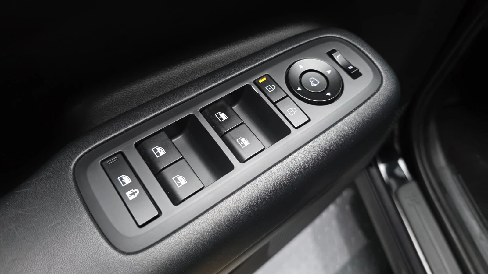 Hyundai Santa fe 2.5T Prestige | Adaptive Cruise Control | Ventilat, снимка 16 - Автомобили и джипове - 55522963