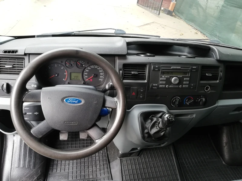 Ford Transit КЛИМАТИК 140к.с. 6 скорости , снимка 10 - Бусове и автобуси - 51712332