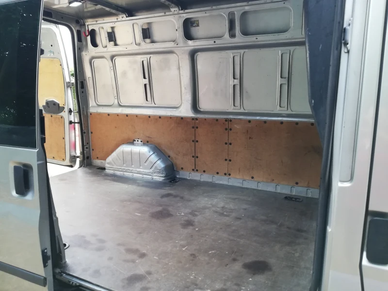 Ford Transit КЛИМАТИК 140к.с. 6 скорости , снимка 13 - Бусове и автобуси - 51712332