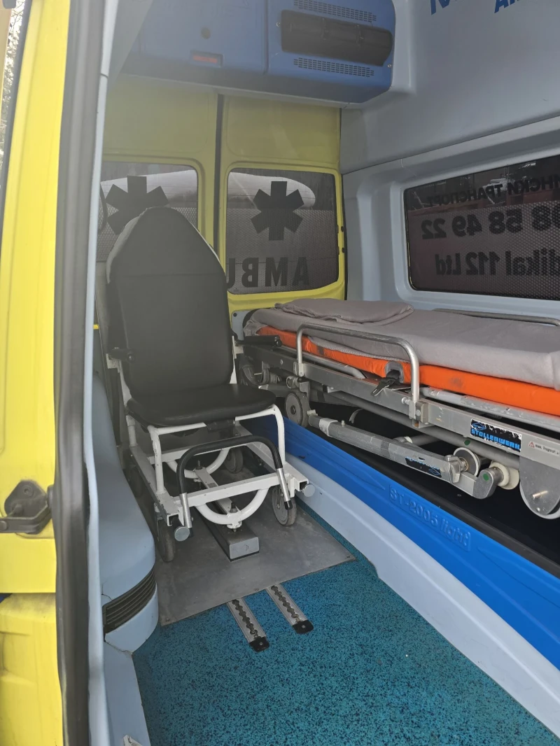 VW T5, снимка 11 - Бусове и автобуси - 53187736