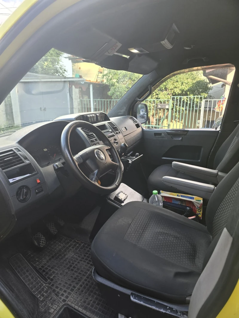 VW T5, снимка 7 - Бусове и автобуси - 53187736