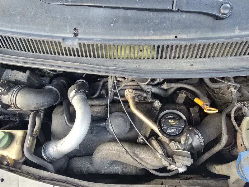 VW T5, снимка 10 - Бусове и автобуси - 53187736