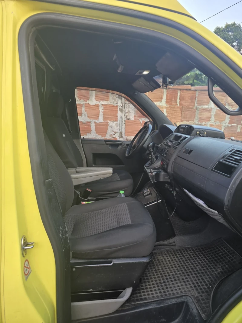 VW T5, снимка 9 - Бусове и автобуси - 53187736