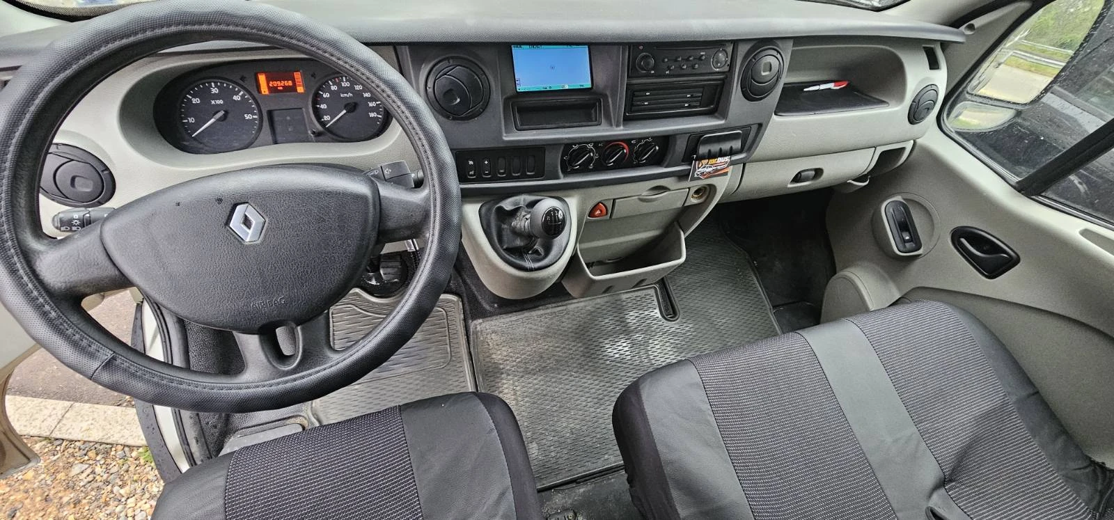 Renault Master 2.5 DCI, снимка 6 - Бусове и автобуси - 54407947