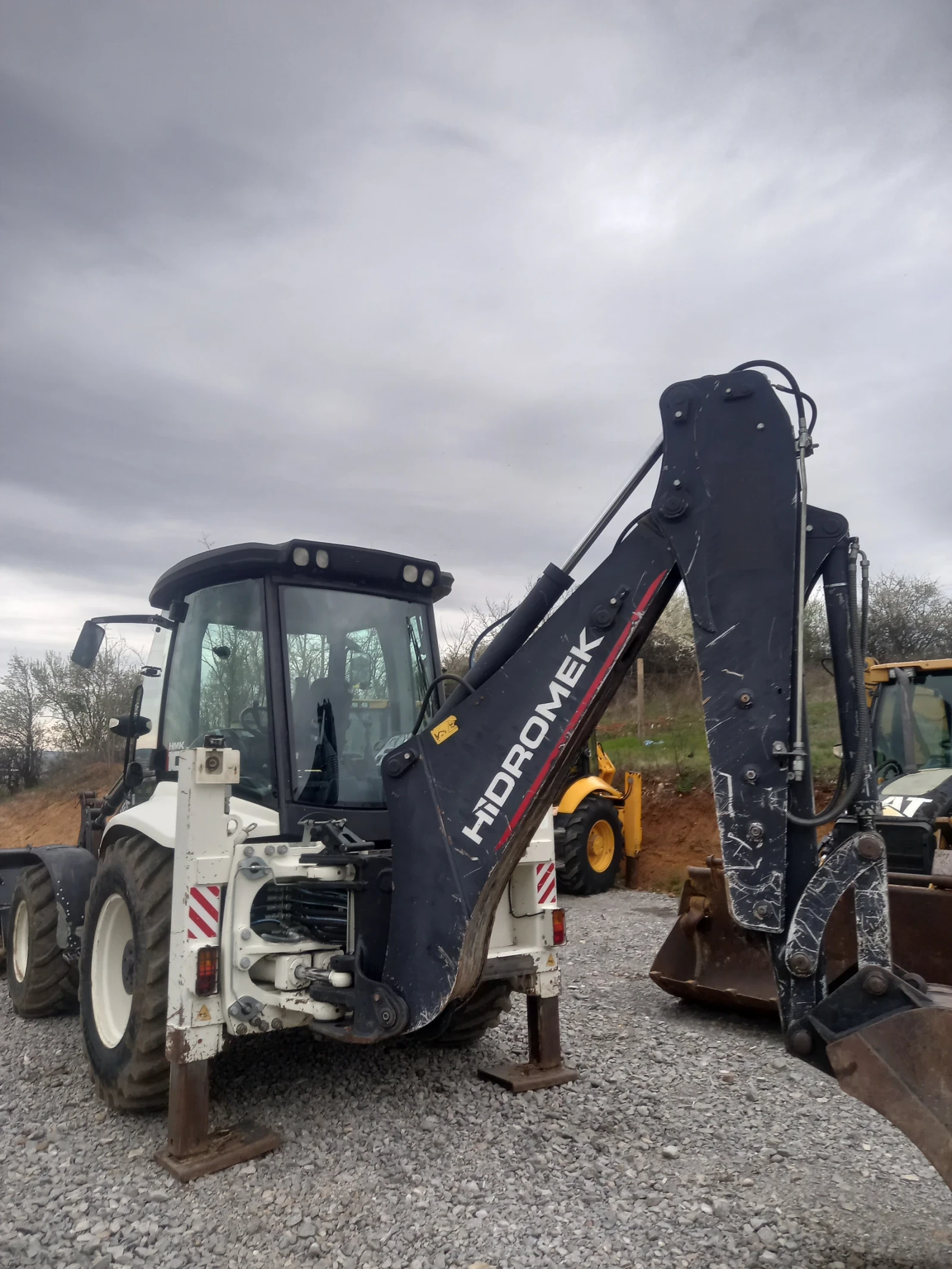 Багер Hidromek 102B - изображение 4