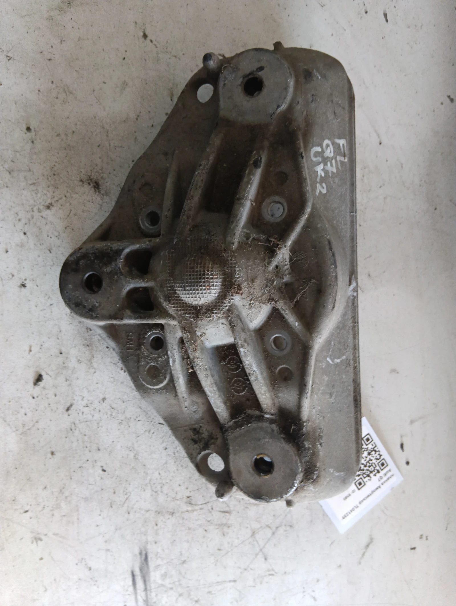 планка Амортисьор 7L0412391 Audi Q7