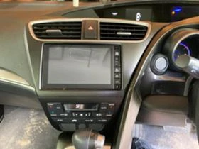Honda Civic 1.8i automat. Facelift, снимка 3
