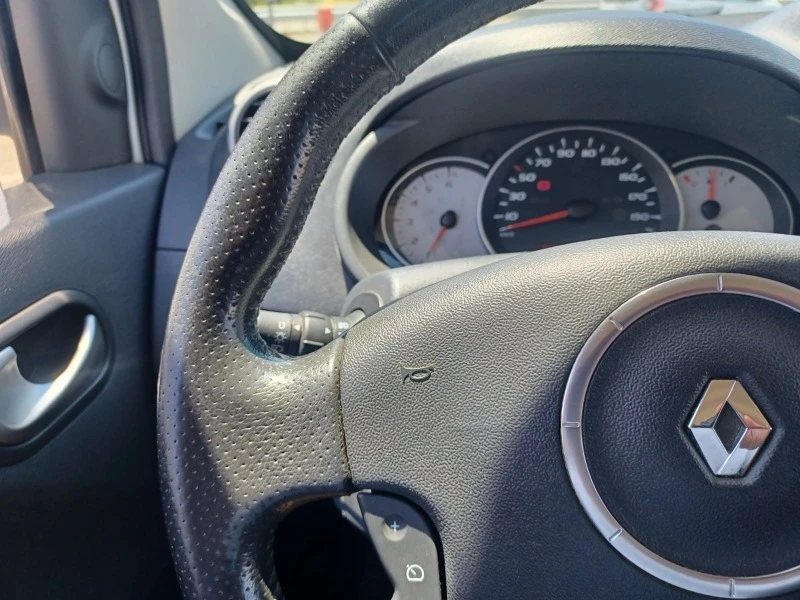 Renault Kangoo 1.5Dci TomTom, снимка 15 - Автомобили и джипове - 46244487