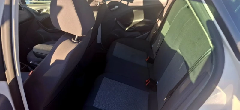 Seat Ibiza 1.6TDI-90К.С., снимка 6 - Автомобили и джипове - 50105828