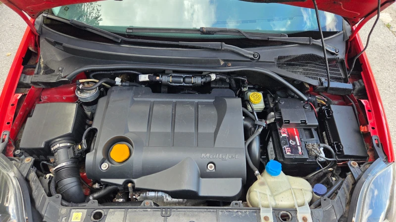 Fiat Punto 1.9 JTD Sport, снимка 14 - Автомобили и джипове - 52555935