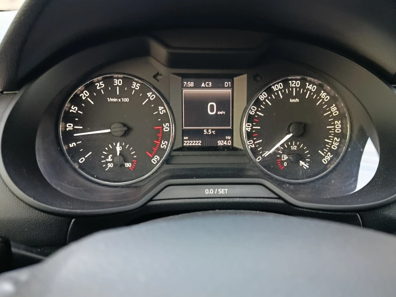 Skoda Octavia, снимка 7 - Автомобили и джипове - 52140370