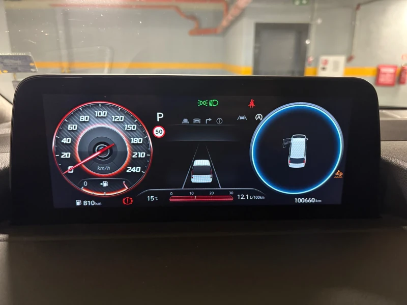 Hyundai Staria, снимка 6 - Автомобили и джипове - 52460402