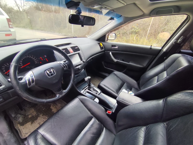 Honda Accord, снимка 15 - Автомобили и джипове - 52650853