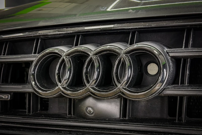 Audi A6 3.0BiTDI/Competition/MAXTON/360/NIGHT/HUD/CARBON, снимка 10 - Автомобили и джипове - 52859747