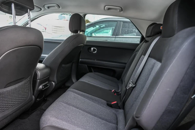 Hyundai Ioniq 5 ПОДГРЕВ* КАМЕРА* КЕЙЛЕС* LANE* ASSIST, снимка 14 - Автомобили и джипове - 53594638