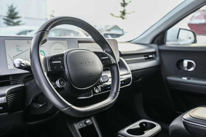 Hyundai Ioniq 5 ПОДГРЕВ* КАМЕРА* КЕЙЛЕС* LANE* ASSIST, снимка 7 - Автомобили и джипове - 53594638