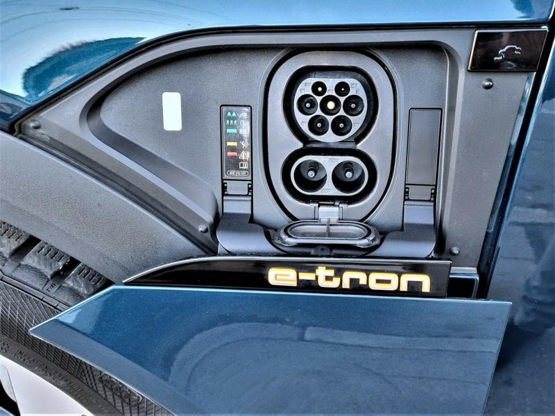 Audi E-Tron e-tron 50 quat, снимка 15 - Автомобили и джипове - 34929271