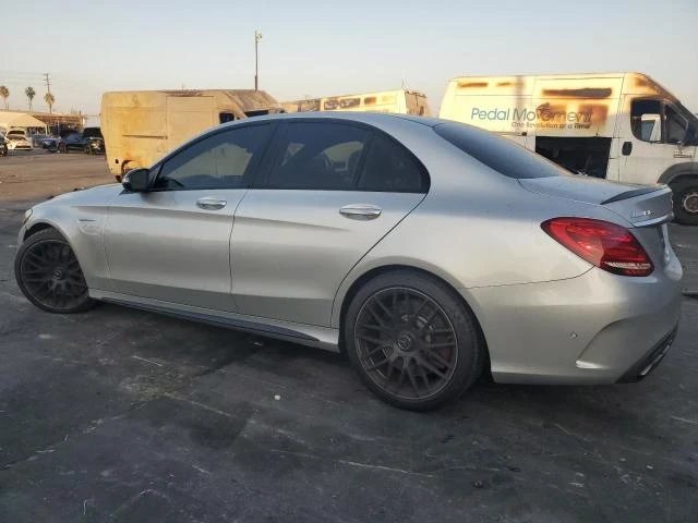 Mercedes-Benz C 63 AMG, снимка 2 - Автомобили и джипове - 48719445