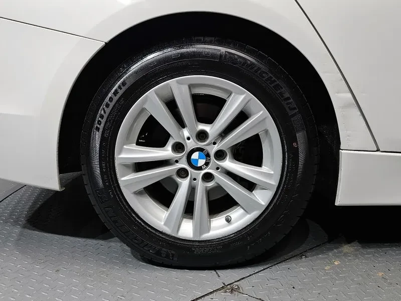 BMW 320, снимка 5 - Автомобили и джипове - 54593082