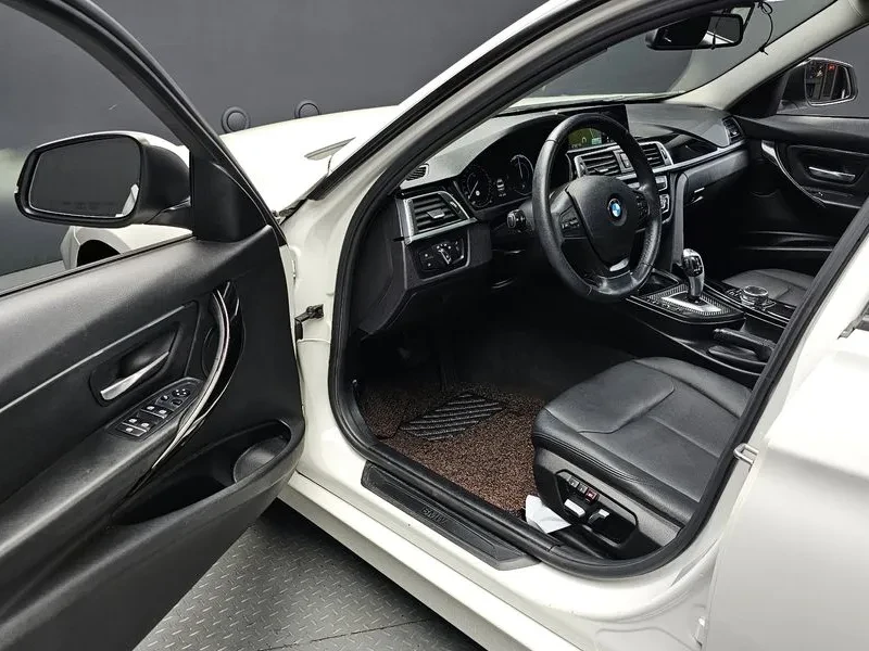 BMW 320, снимка 10 - Автомобили и джипове - 54593082