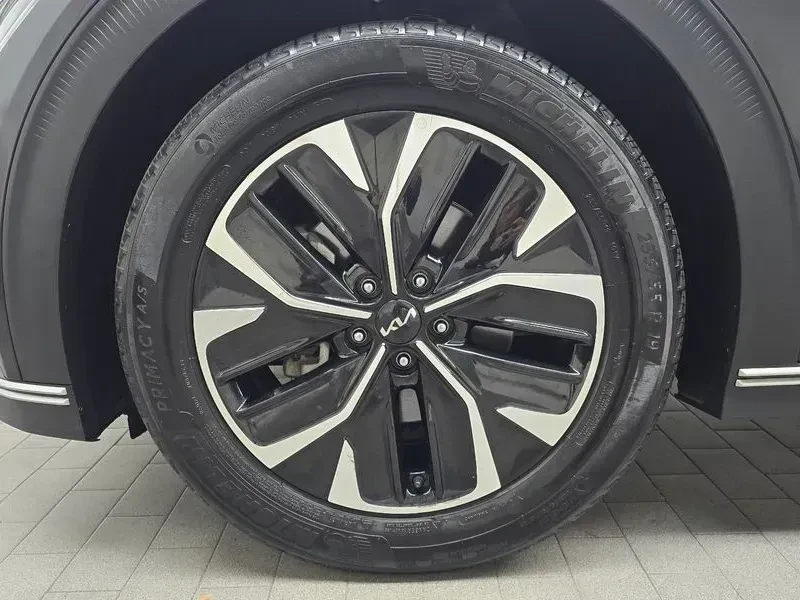 Kia EV6 * STANDARD * AIR* , снимка 5 - Автомобили и джипове - 55060582