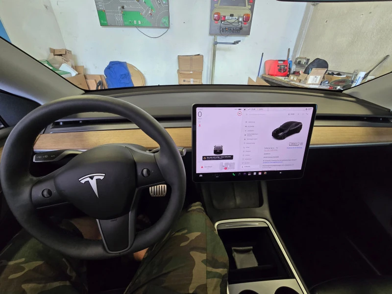 Tesla Model Y Performance Dual Motor Leather LED Panorama, снимка 5 - Автомобили и джипове - 56369001