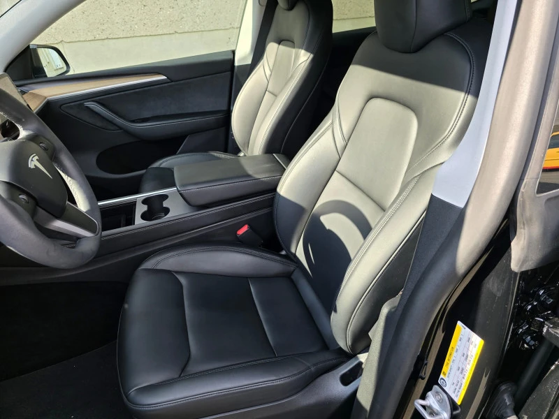 Tesla Model Y Performance Dual Motor Leather LED Panorama, снимка 3 - Автомобили и джипове - 56369001