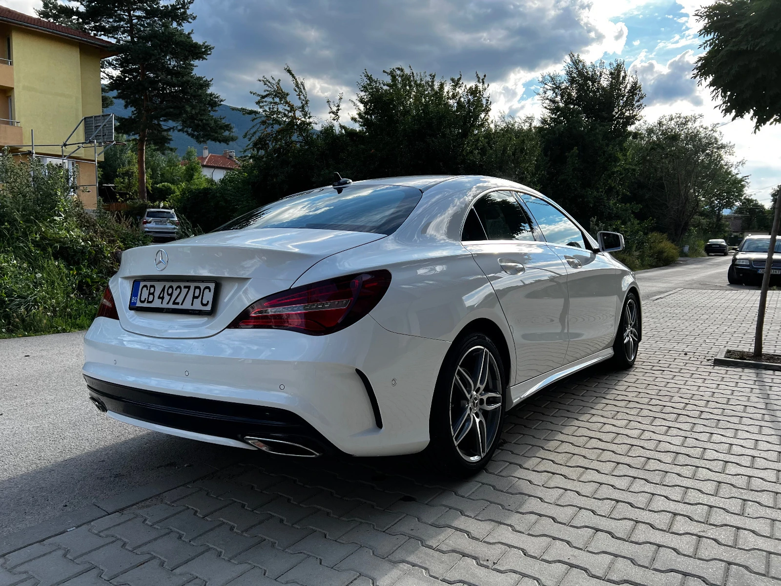 Mercedes-Benz CLA 220 AMG - изображение 4