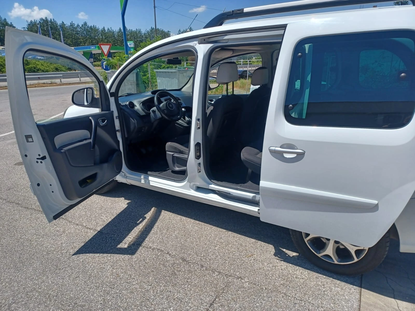 Renault Kangoo 1.5Dci TomTom - изображение 8