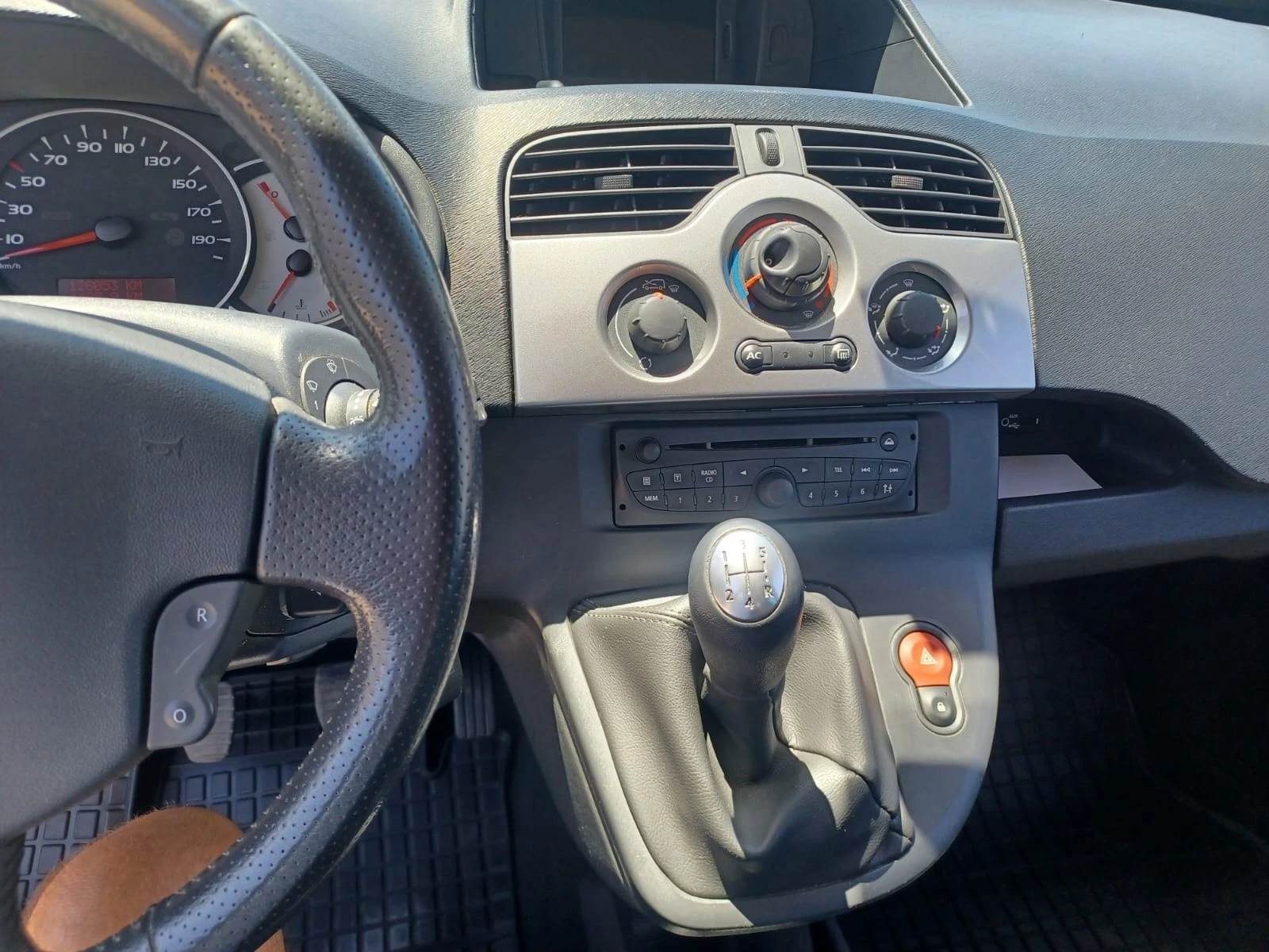 Renault Kangoo 1.5Dci TomTom | Mobile.bg — изображение 12