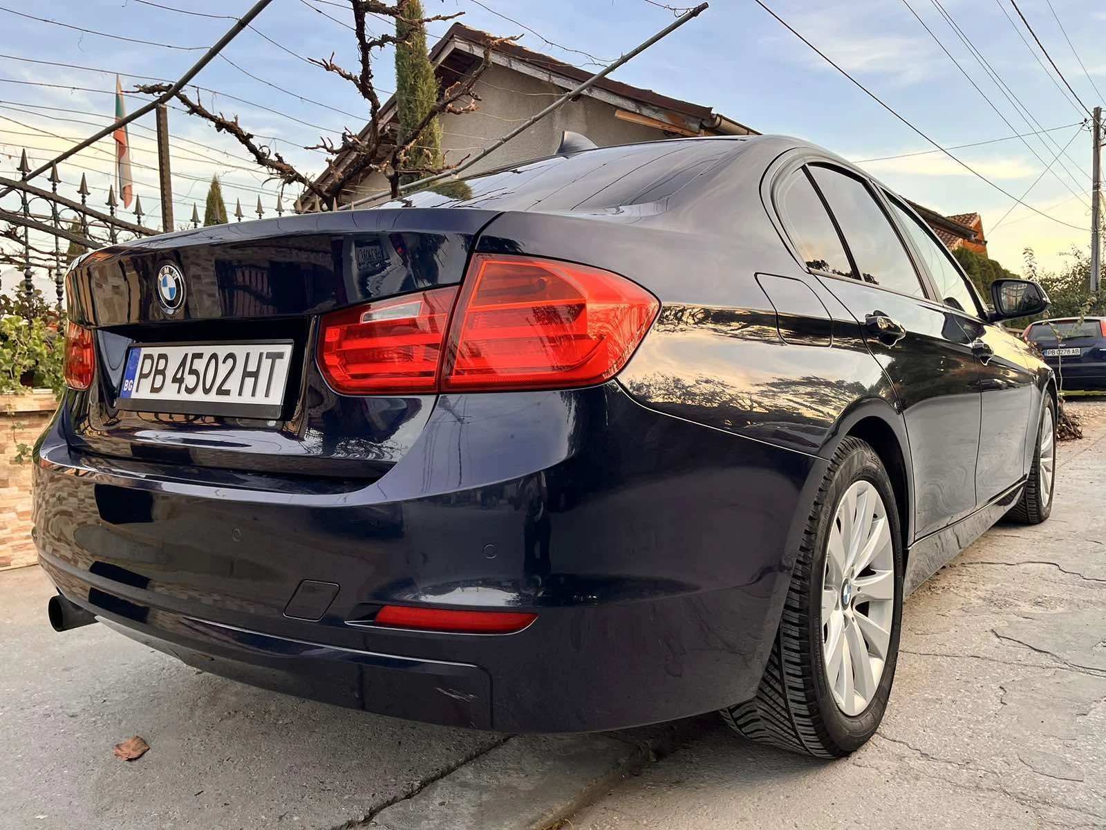 BMW 320 F30 АВТОМАТ Топ Автомобил - изображение 7