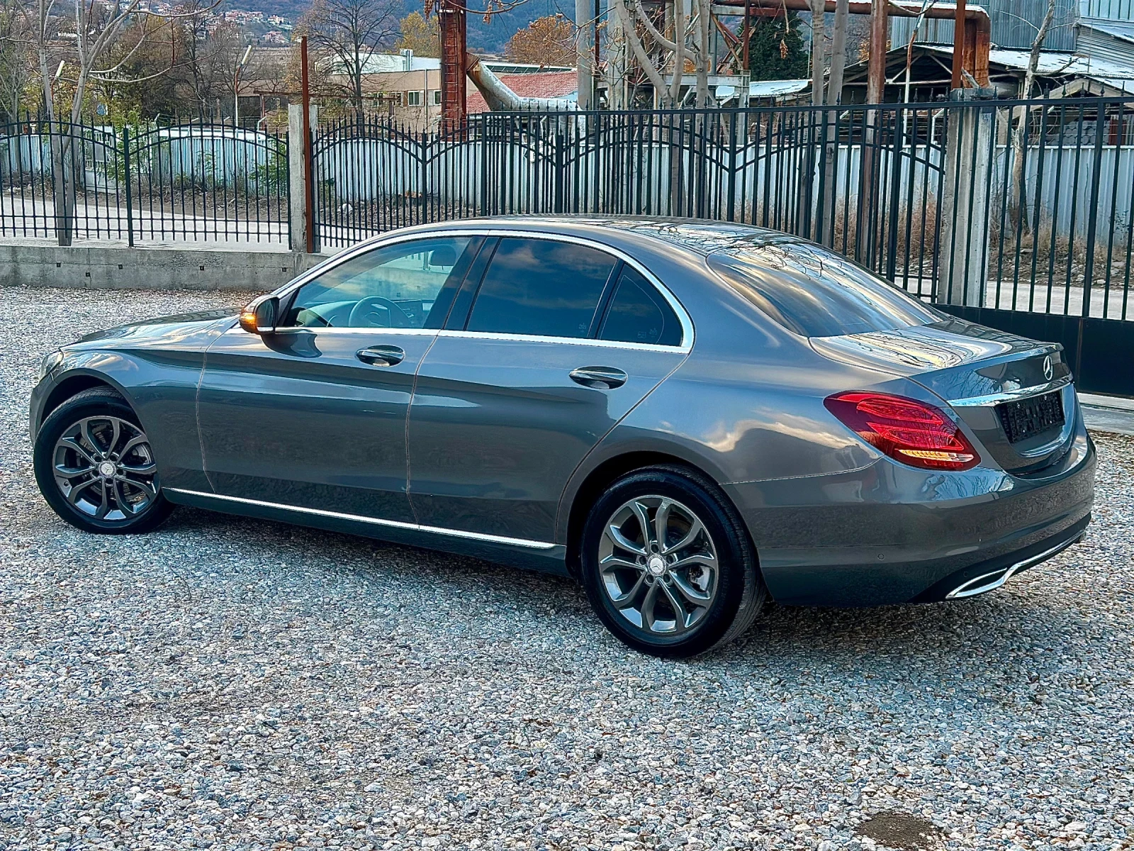 Mercedes-Benz C 220 Първи собственик  - изображение 3