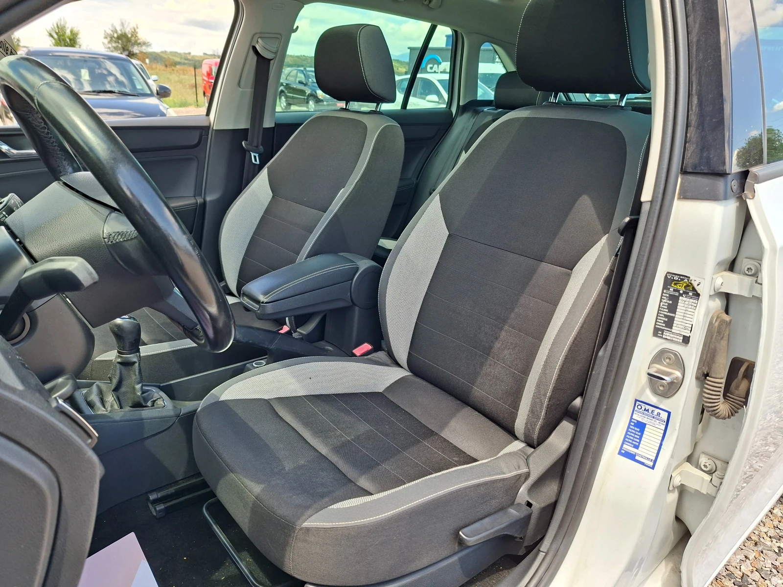 Skoda Rapid 1.4TDI EURO6* 36м. х 191EUR.* , снимка 9 - Автомобили и джипове - 52209476
