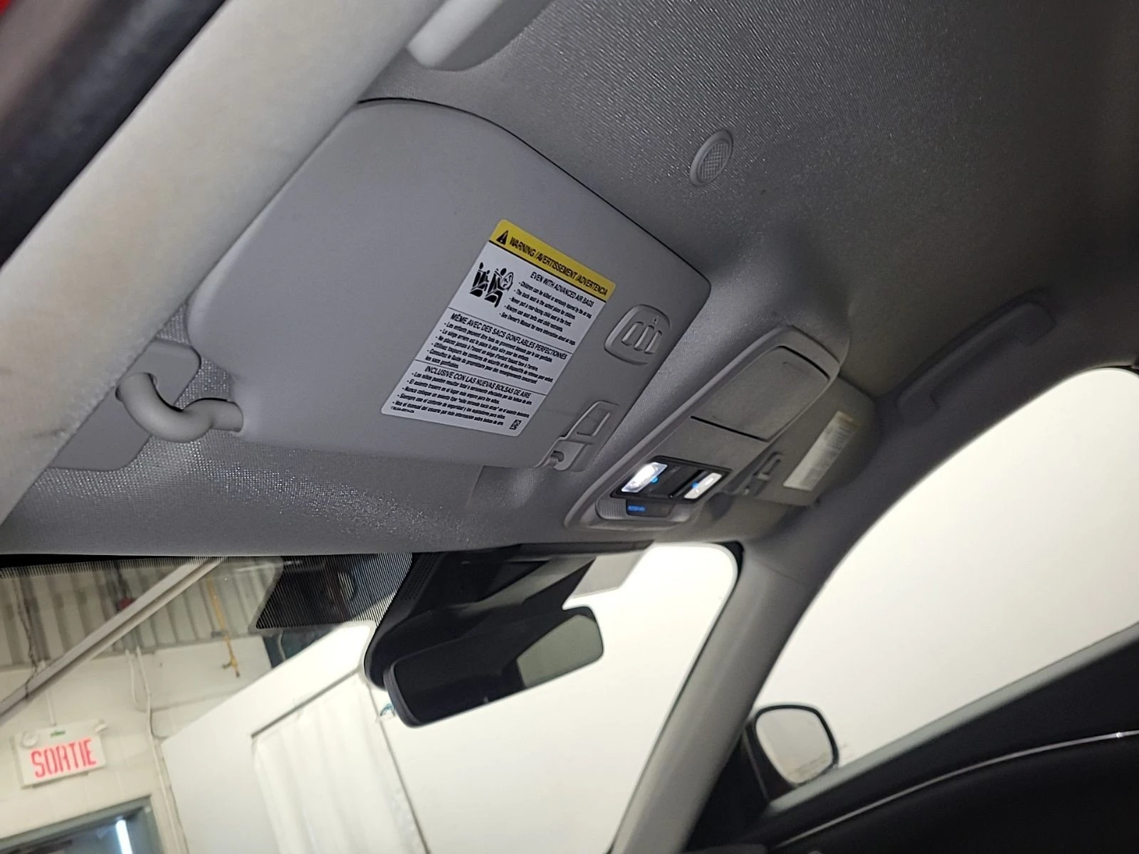 Ford Mustang Mach-E SELECT CARFAX    | Mobile.bg   14