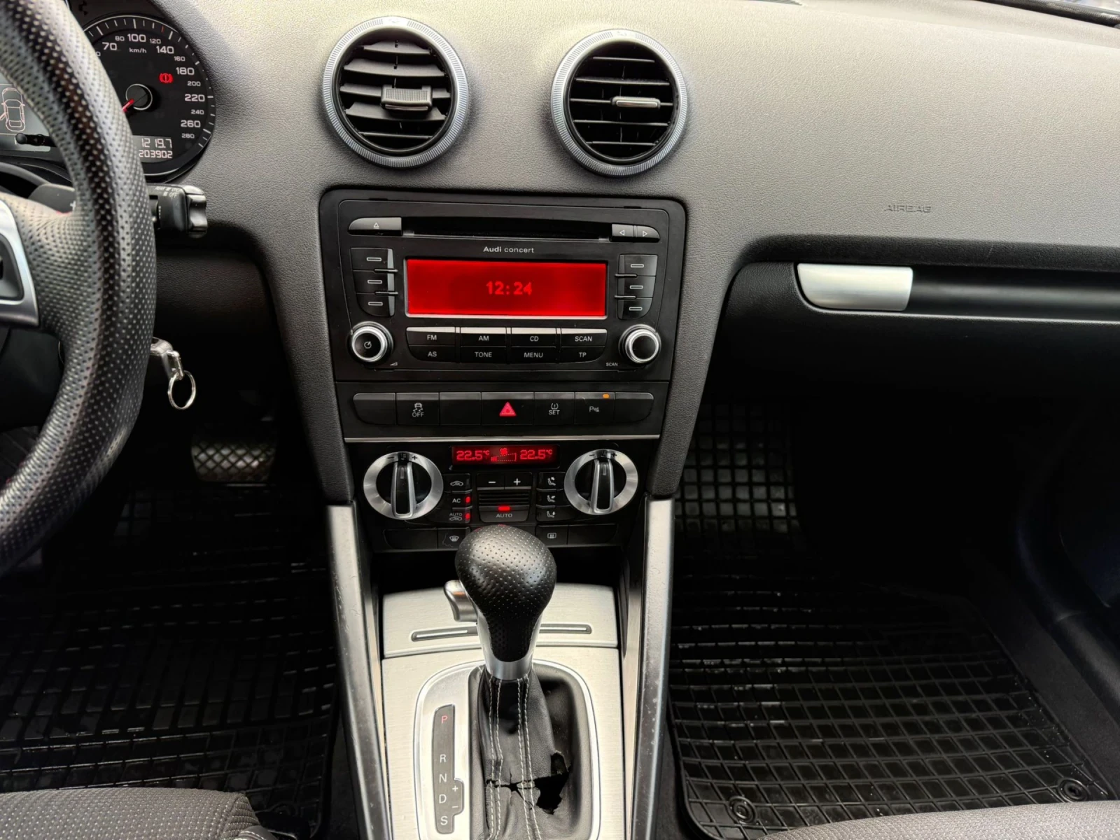 Audi A3 2.0 tdi 170 Automatic S line | Mobile.bg � ����������� 12