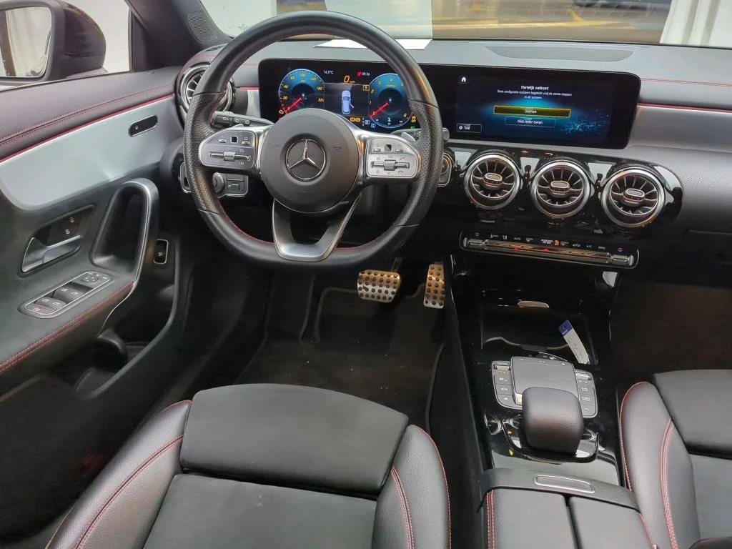 Mercedes-Benz CLA 180 Business Solution AMG - изображение 6