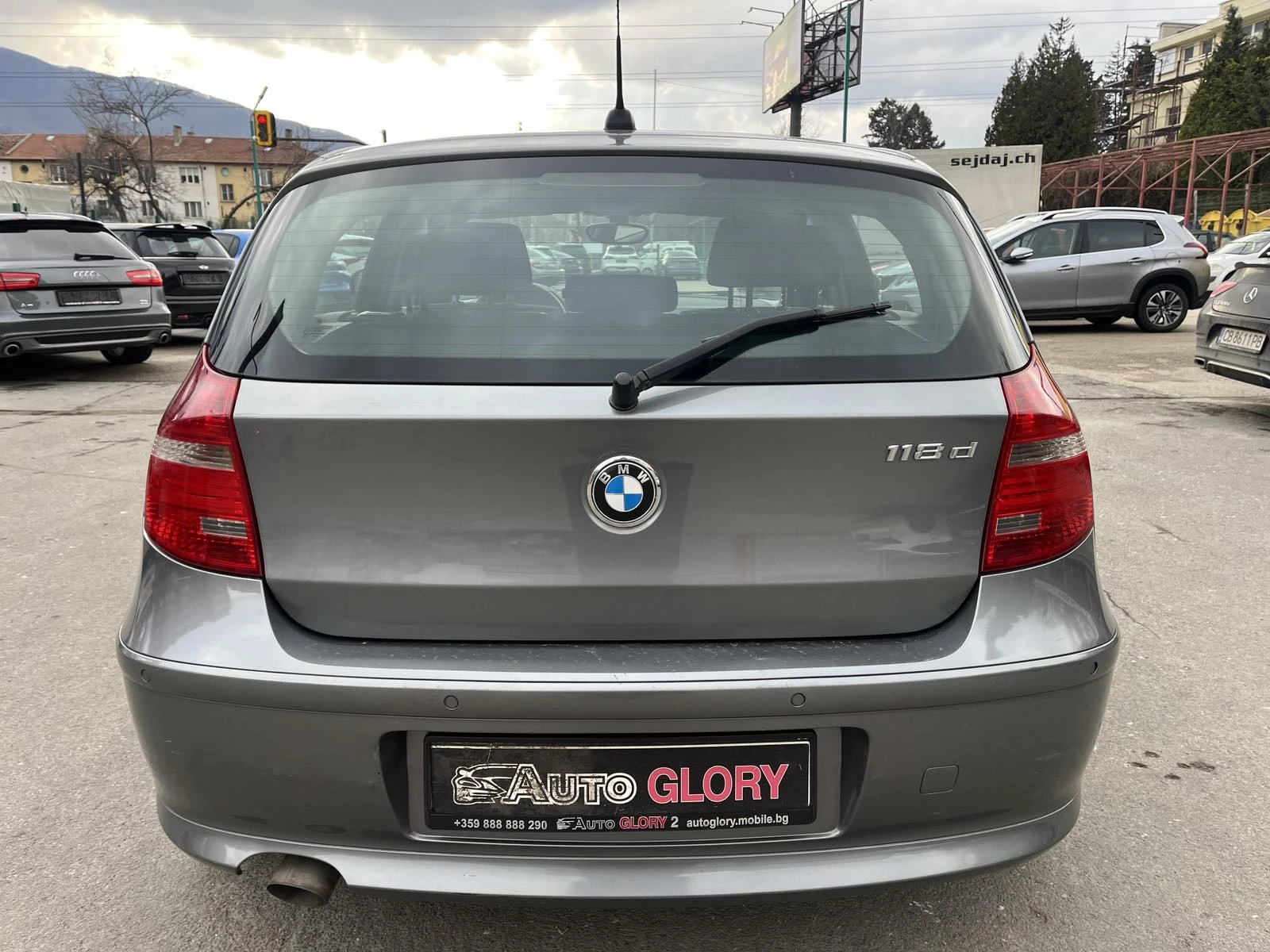 BMW 118 2.0 DISEL, снимка 5 - Автомобили и джипове - 53736477