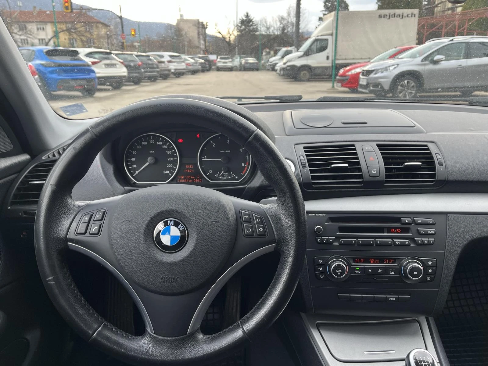 BMW 118 2.0 DISEL, снимка 14 - Автомобили и джипове - 53736477