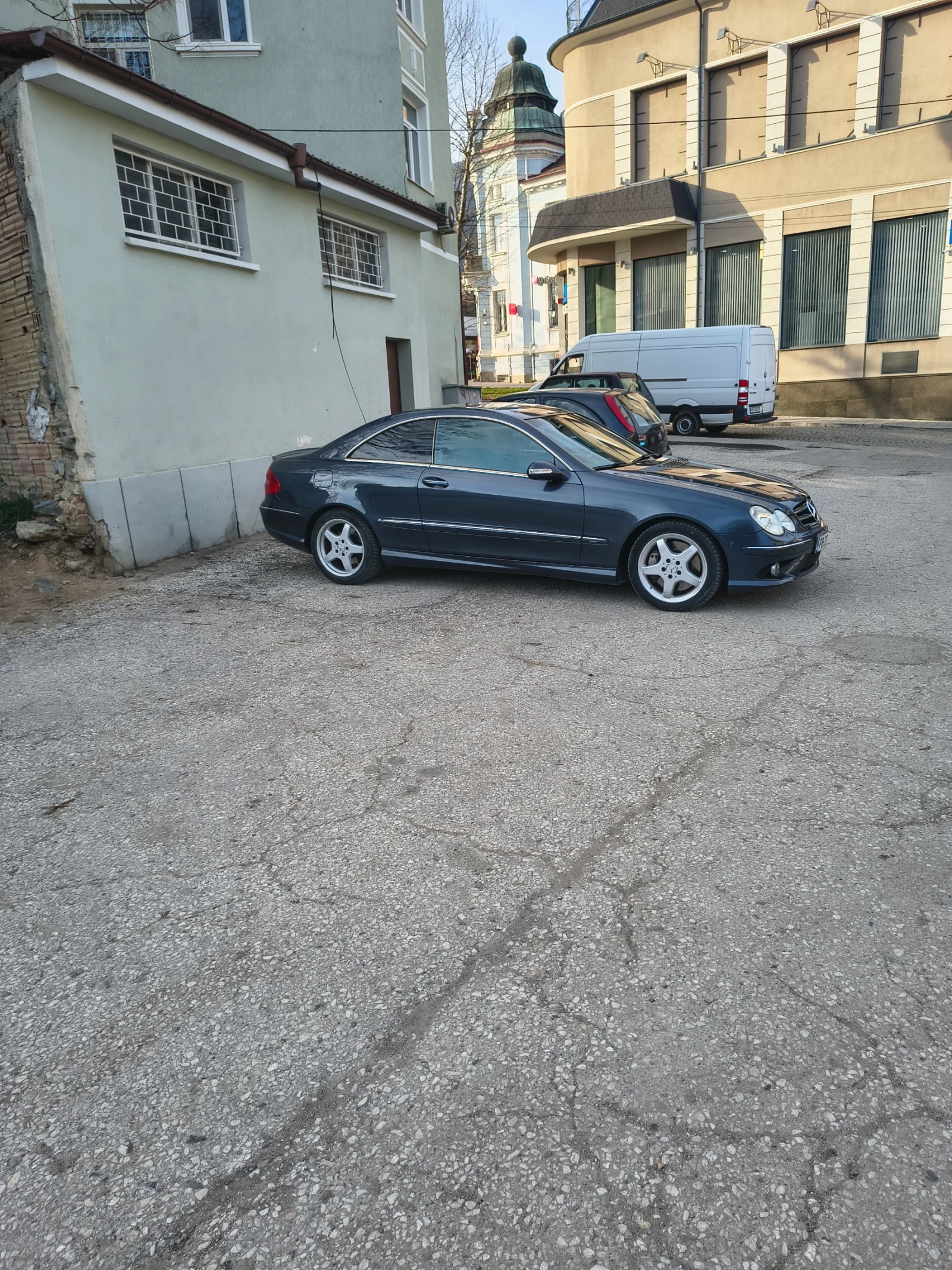 Mercedes-Benz CLK 270, снимка 10 - Автомобили и джипове - 53759411