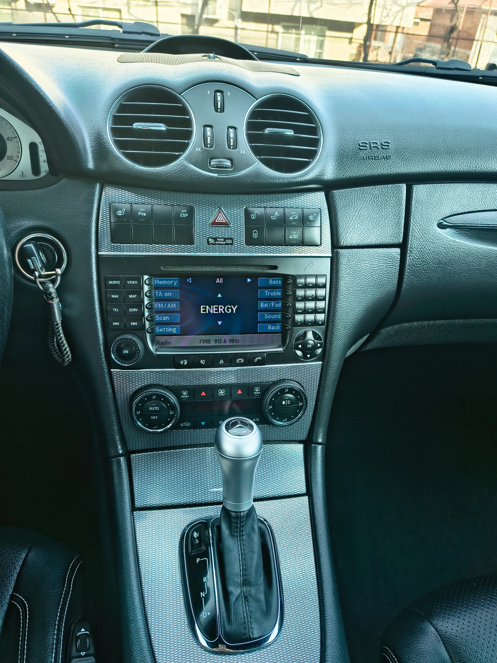 Mercedes-Benz CLK 270, снимка 4 - Автомобили и джипове - 53759411