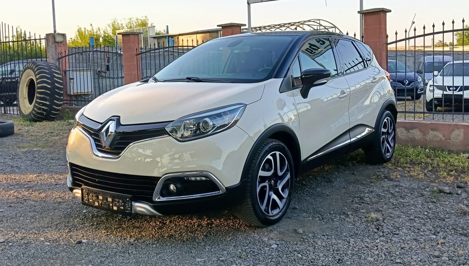 Renault Captur 1.5DCI FULL, снимка 2 - Автомобили и джипове - 55063618