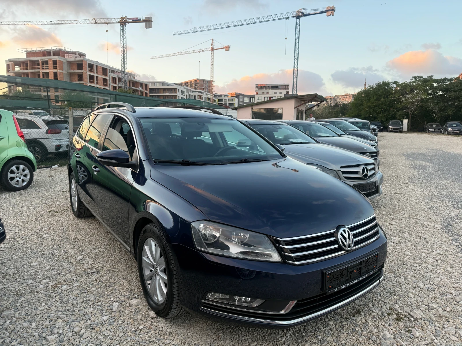 VW Passat 2.0 TDi, снимка 15 - Автомобили и джипове - 55792503